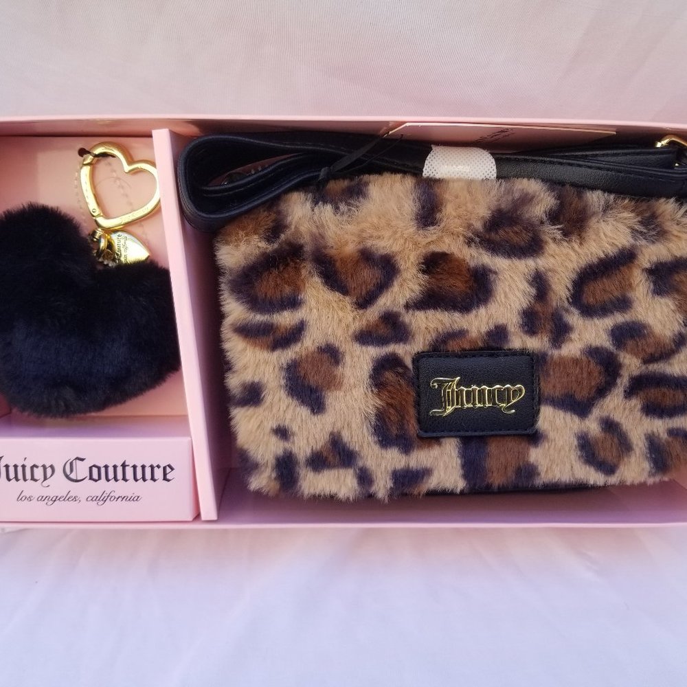 Juicy Couture Set Faux Fur Leo Xbody Heart Poof Gift Set Brand New with …